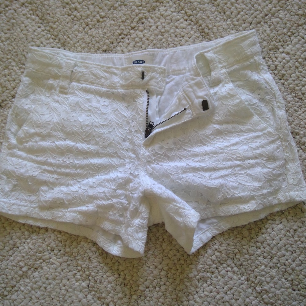 White lace shorts